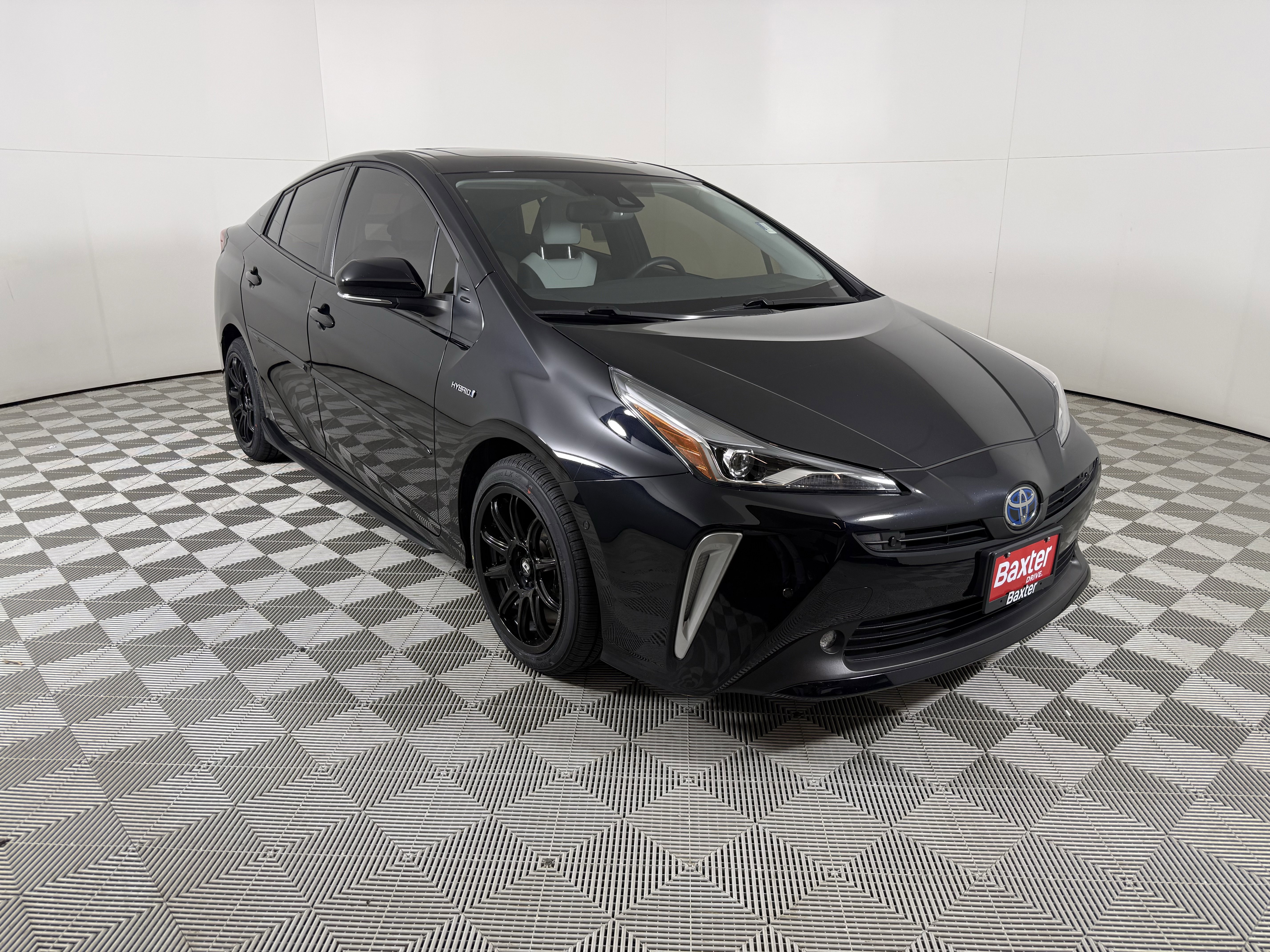 2022 Toyota Prius Limited's photo
