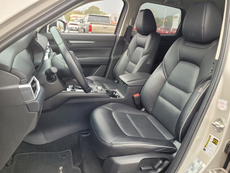 2024 Mazda CX-5 2.5 Select photo 4