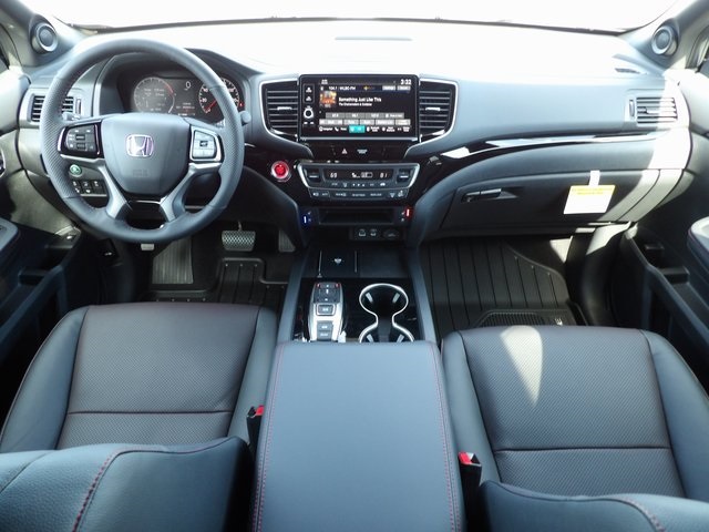 2025 Honda Ridgeline Black Edition photo 21