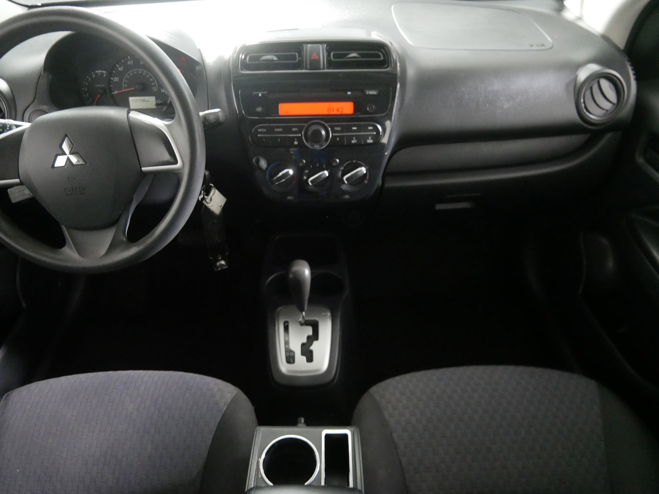 2017 Mitsubishi Mirage ES photo 10