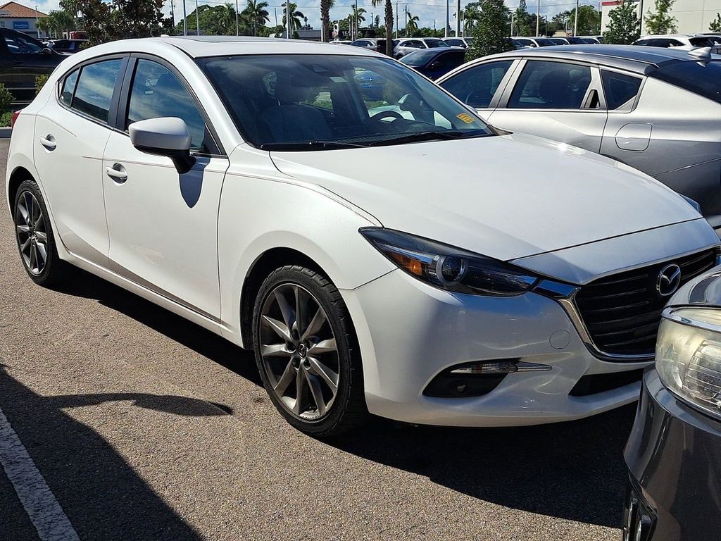 2018 Mazda Mazda3 Grand Touring photo 5