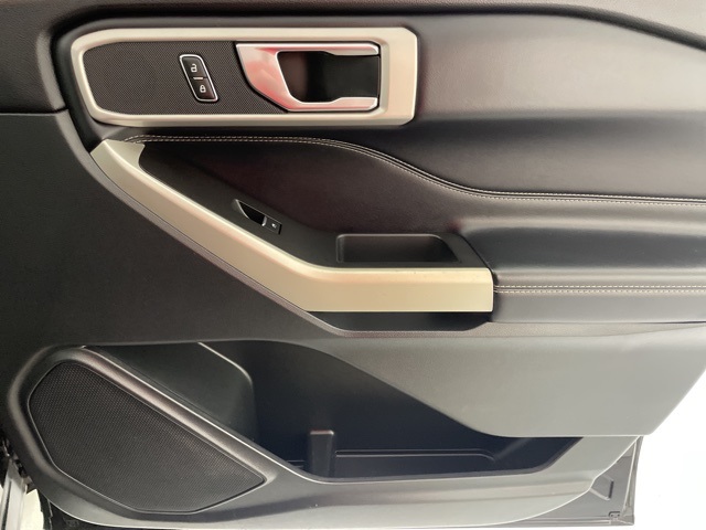 2021 Ford Explorer XLT photo 41