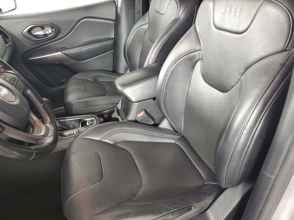 2020 Jeep Cherokee Limited photo 12