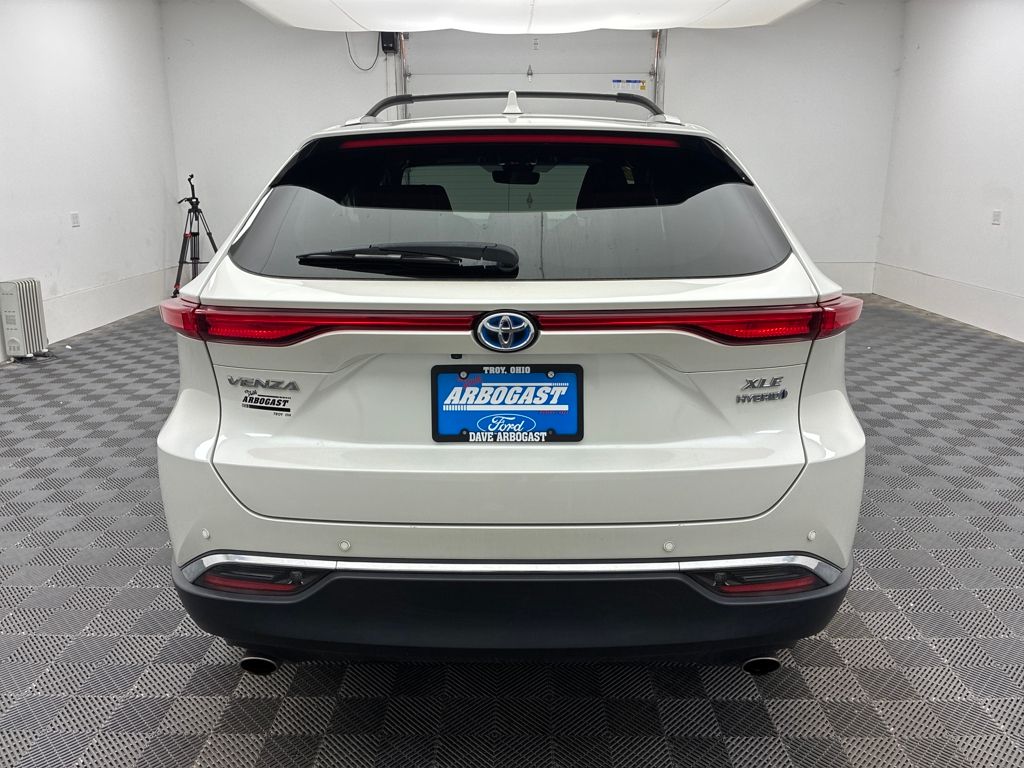 2021 Toyota Venza XLE photo 6