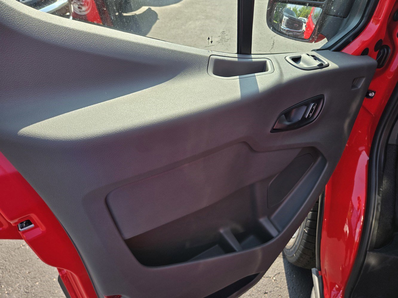 2025 Ford Transit Cargo Van photo 17