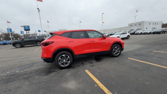 2025 CHEVROLET BLAZER - Image 9
