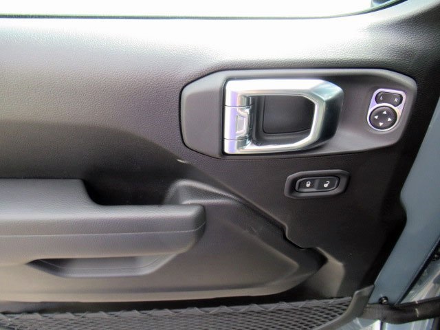 2025 Jeep Gladiator Sport S photo 18