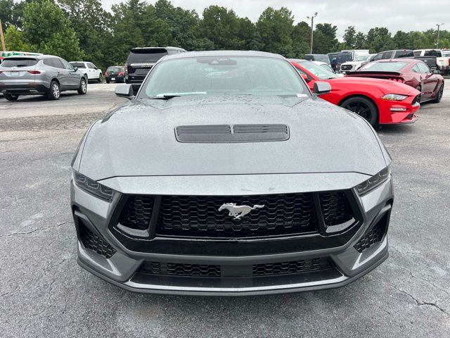 2025 Ford Mustang GT photo 4