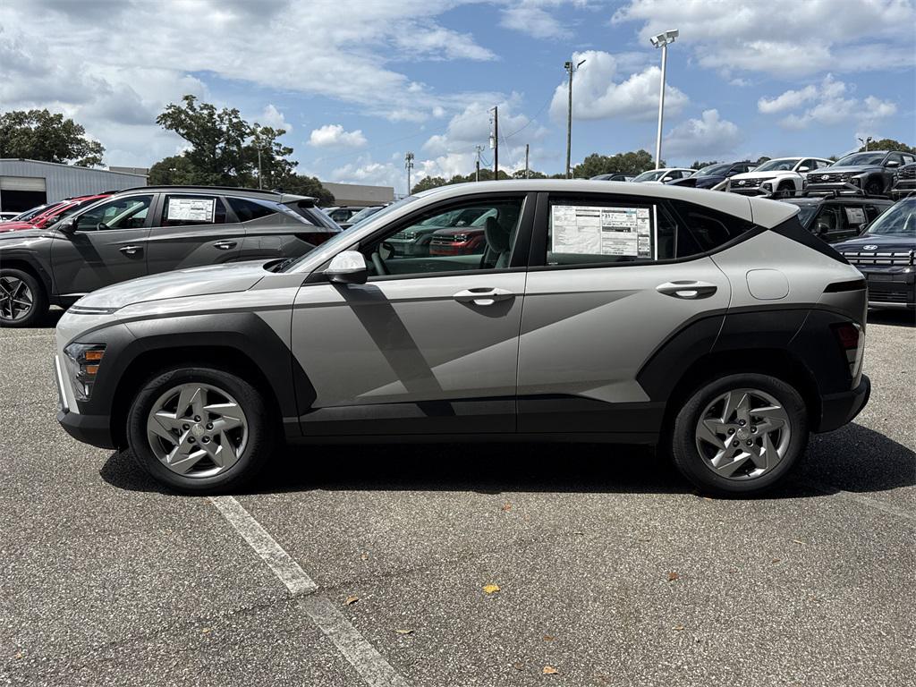 2026 Hyundai Kona SE photo 5