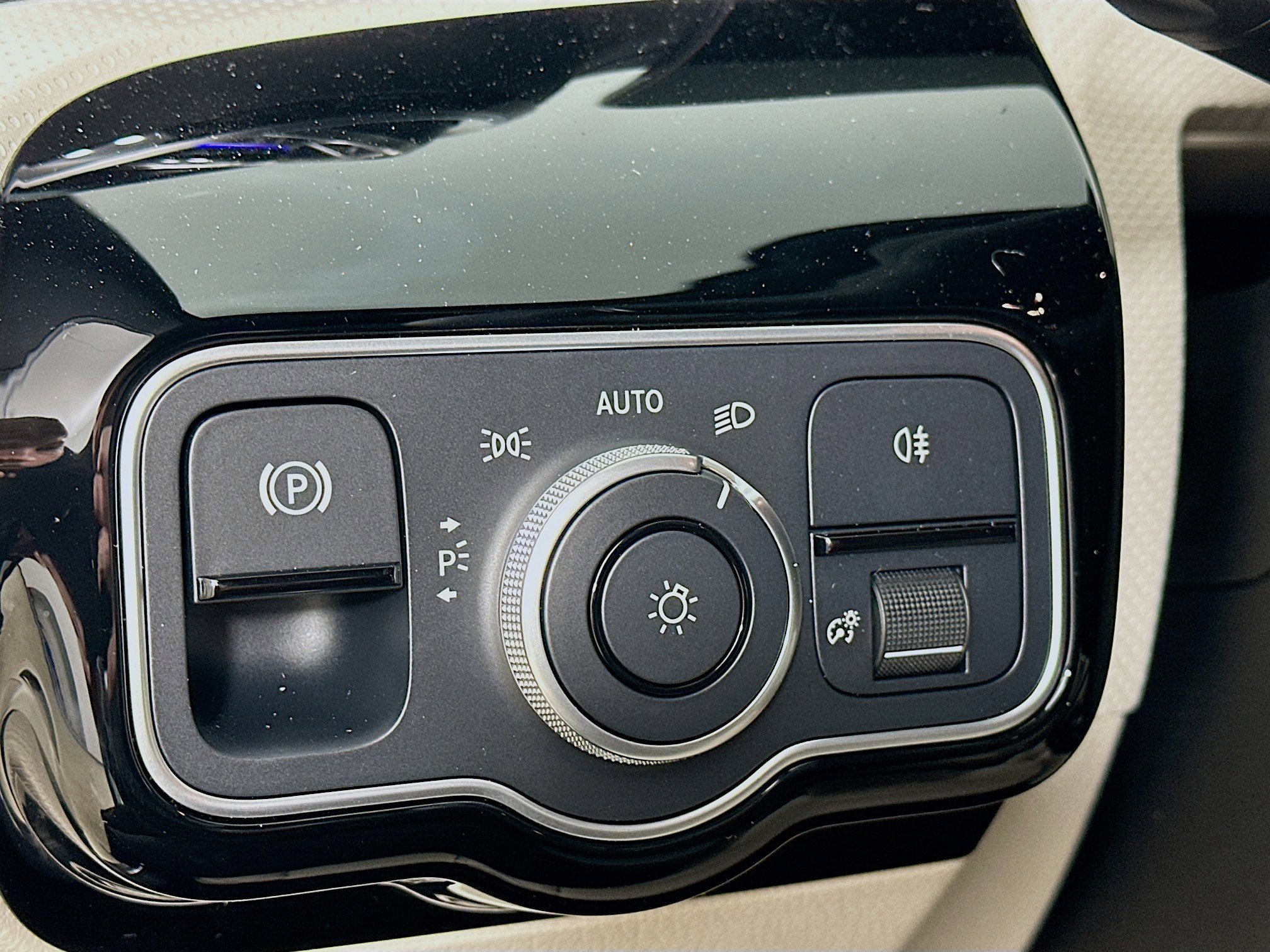 2025 Mercedes Benz CLA 250 4MATIC photo 10