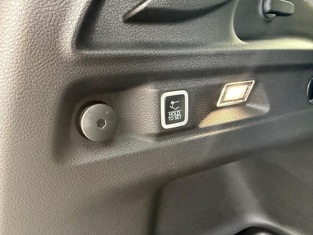 2025 Jeep Grand Cherokee Laredo Altitude photo 23