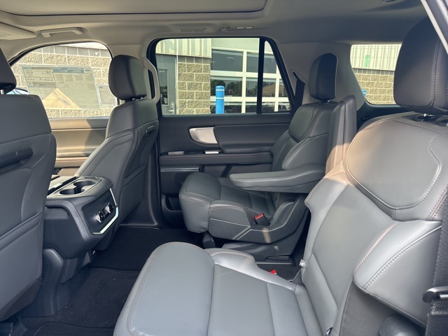2025 Ford Expedition MAX photo 26