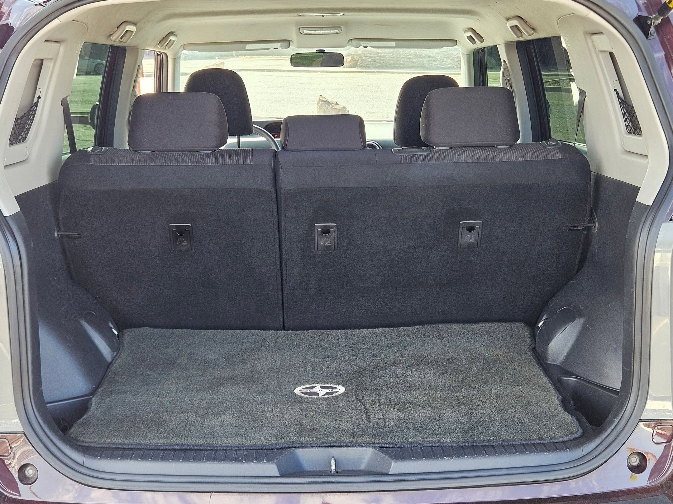 2013 Scion xB photo 19
