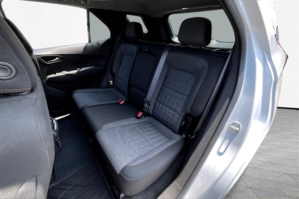 2022 Chevrolet Equinox LT photo 24
