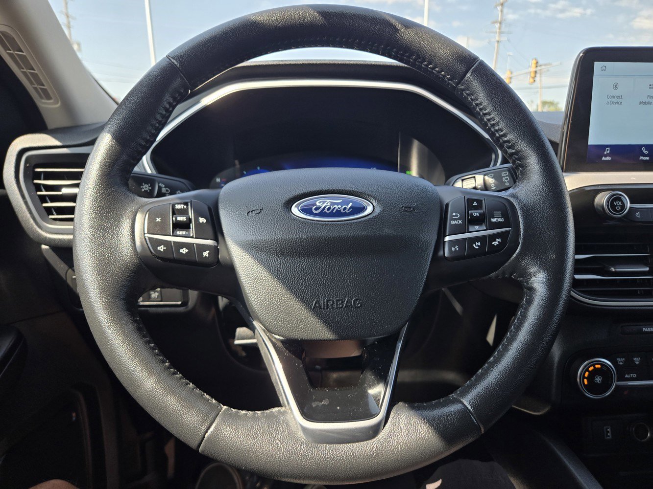 2020 Ford Escape SE Sport Hybrid photo 17