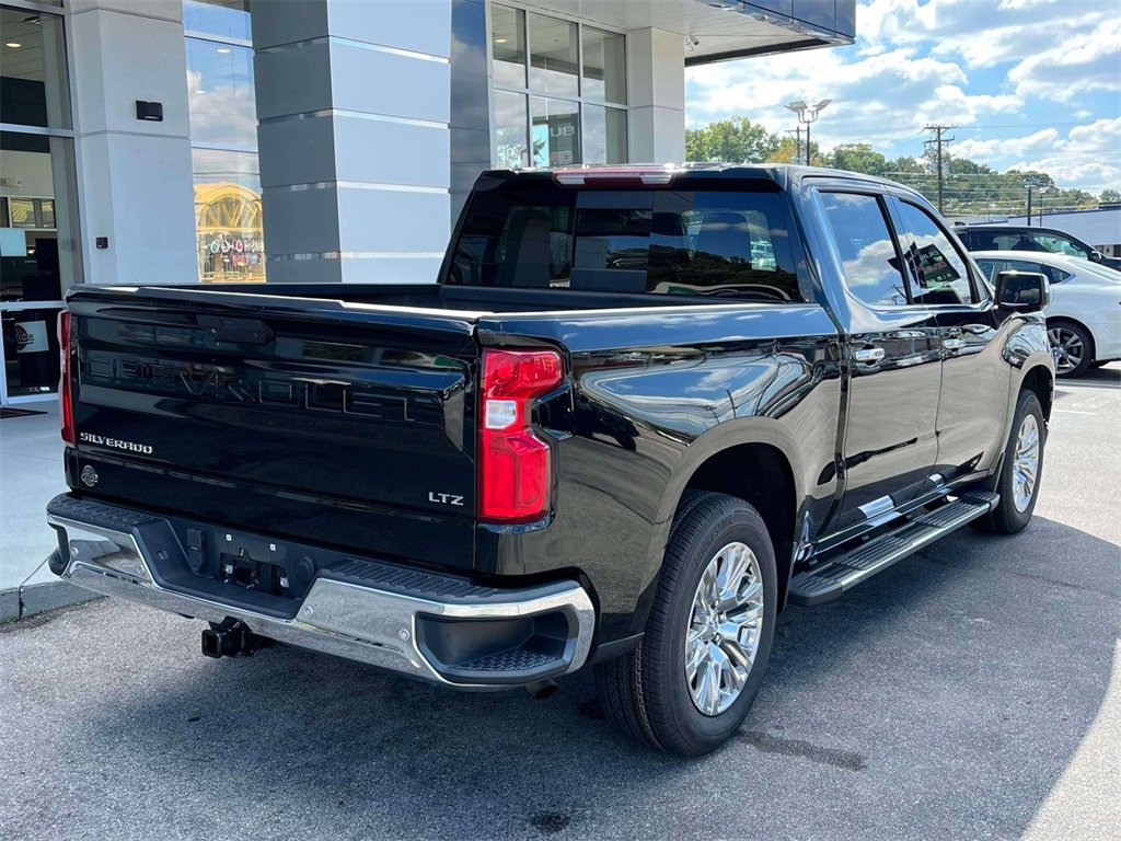 2019 Chevrolet Silverado LTZ photo 3