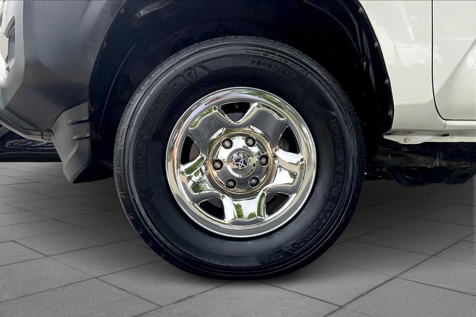 2021 Toyota Tacoma SR 4x4 Access Cab photo 9