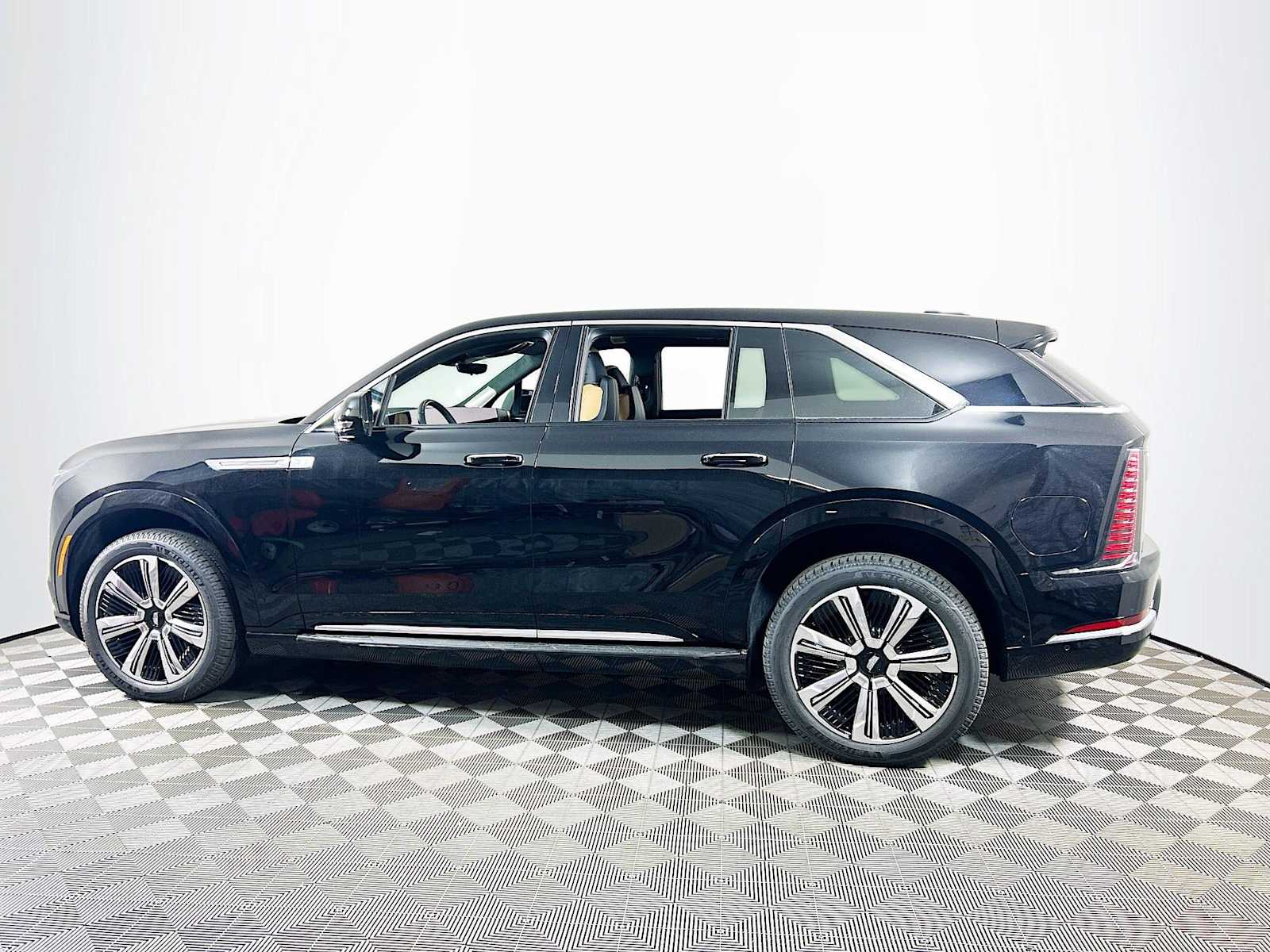 2025 Cadillac Escalade IQ Luxury 2's photo