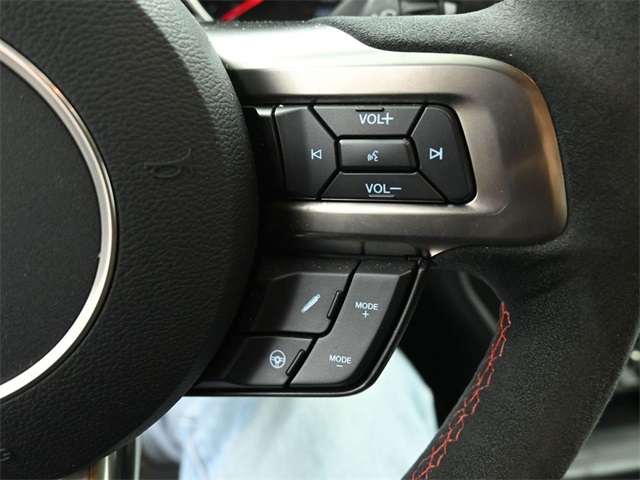 2017 FORD MUSTANG - Image 14