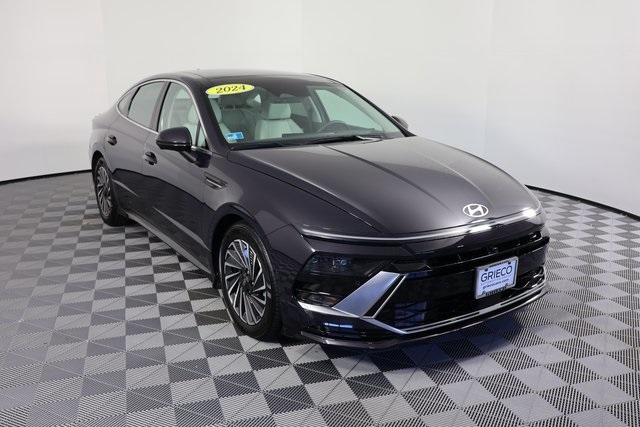 2024 Hyundai Sonata Hybrid Limited's photo