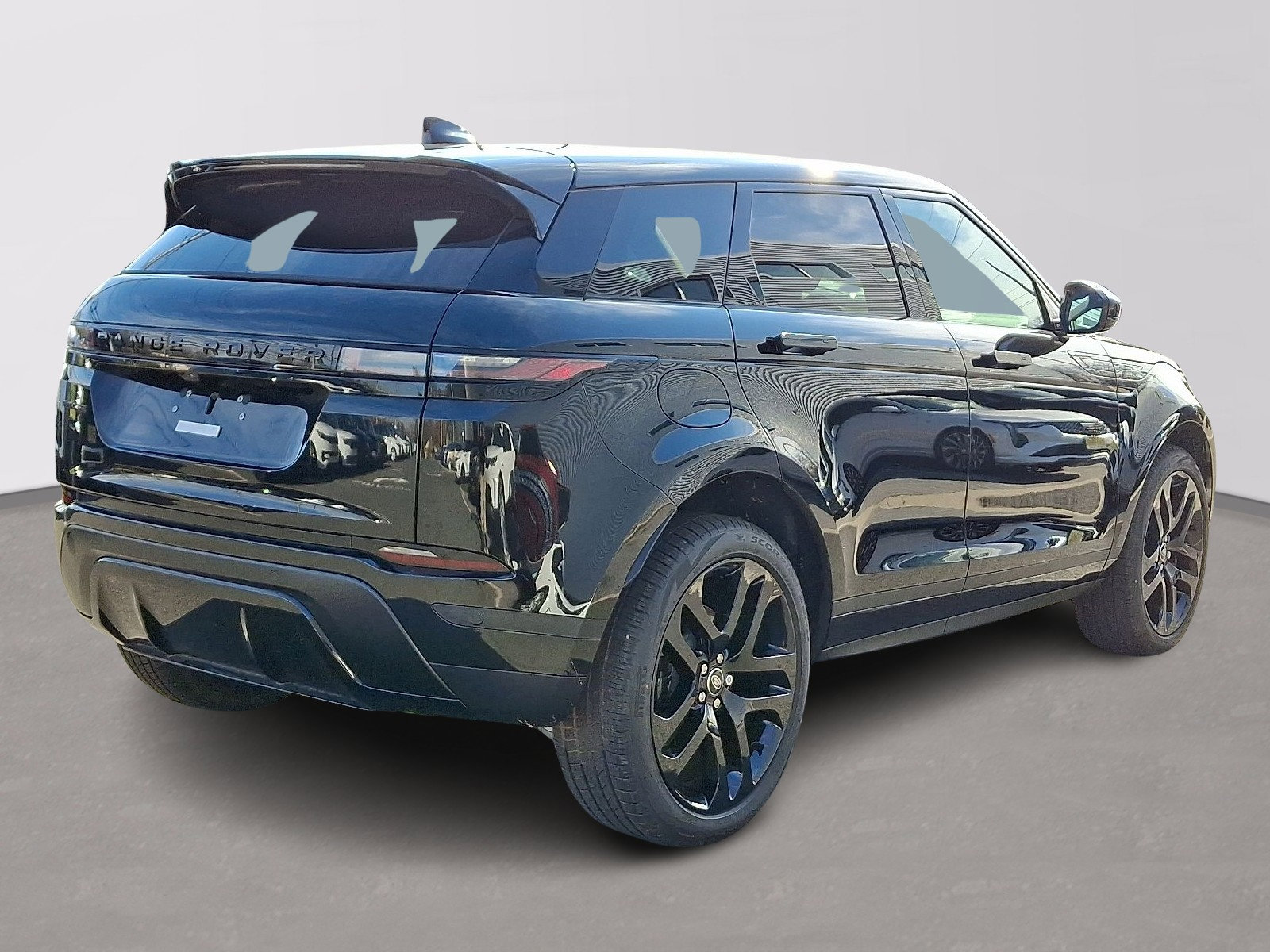 2026 Land Rover Range Rover Evoque S photo 3