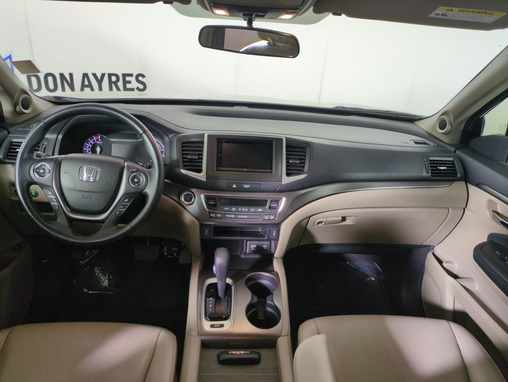 2019 Honda Ridgeline RTL photo 10