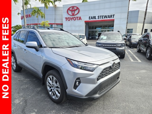 2025 Toyota RAV4 XLE Premium's photo