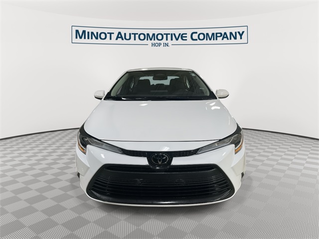 2024 Toyota Corolla LE photo 3