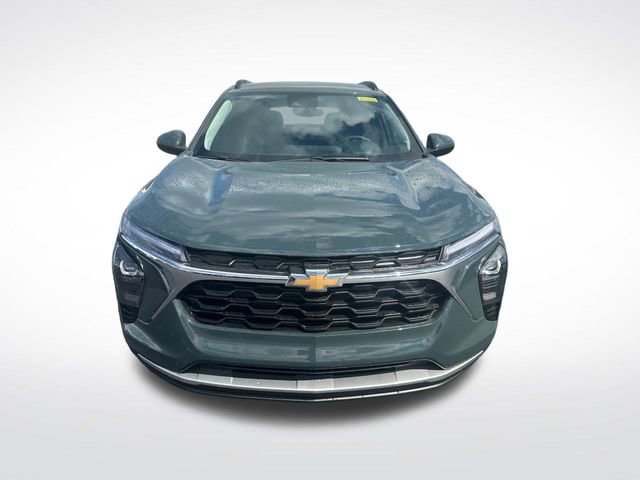 2025 Chevrolet Trax LT photo 8