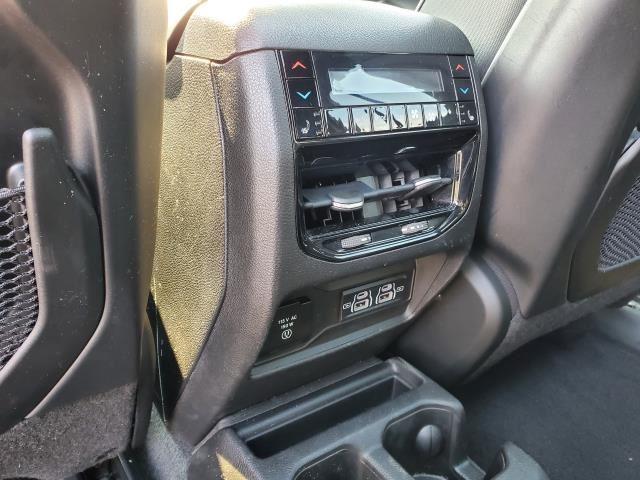 2022 Jeep Grand Cherokee Overland photo 21