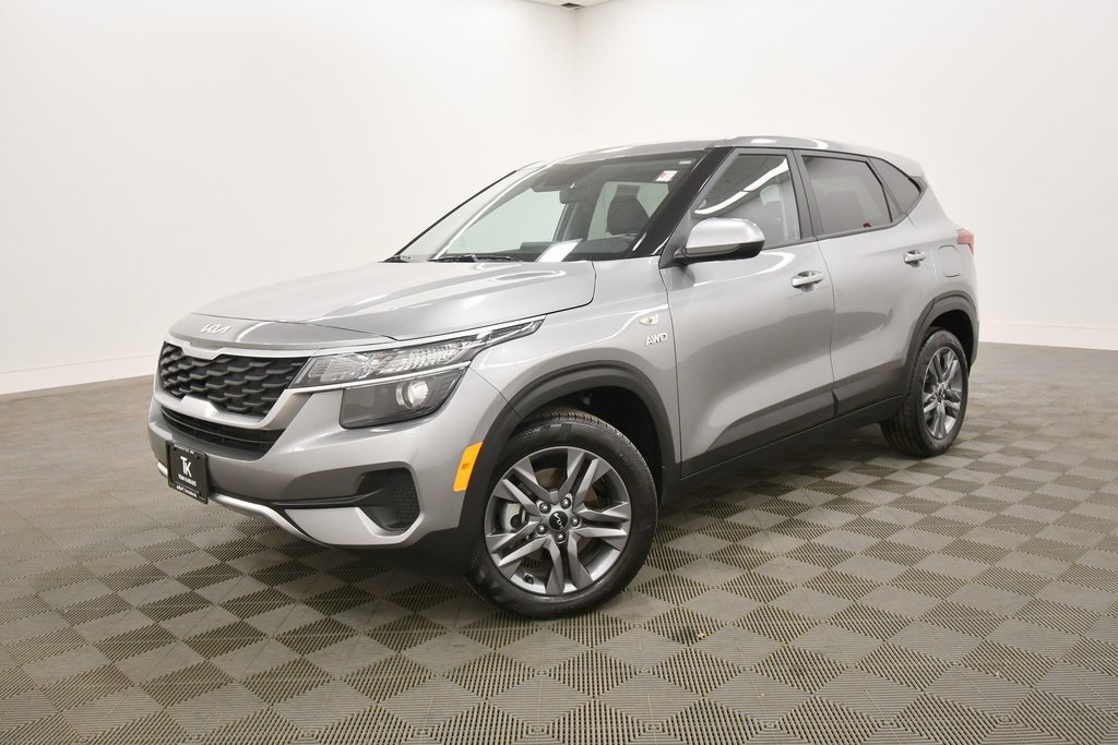 Used 2023 Kia Seltos LX with VIN KNDEPCAAXP7457006 for sale in Rochester, Minnesota