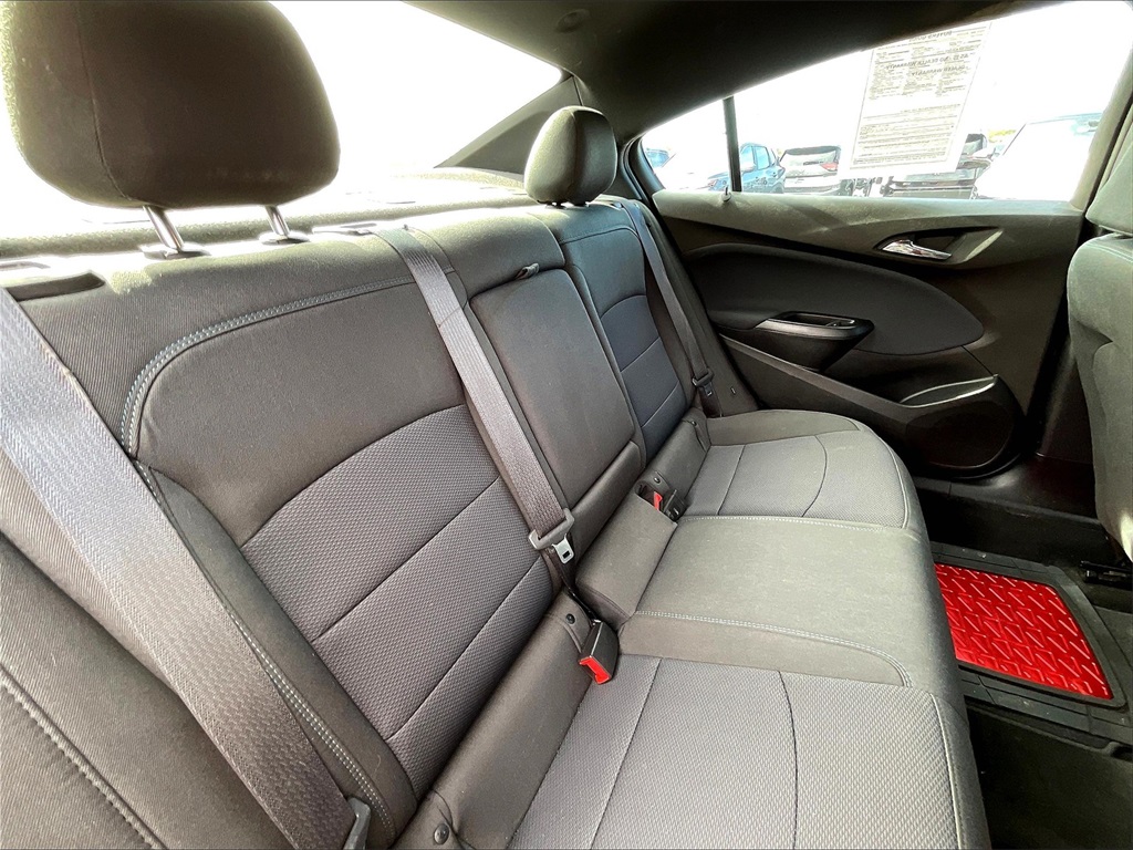 2018 Chevrolet Cruze LT photo 15