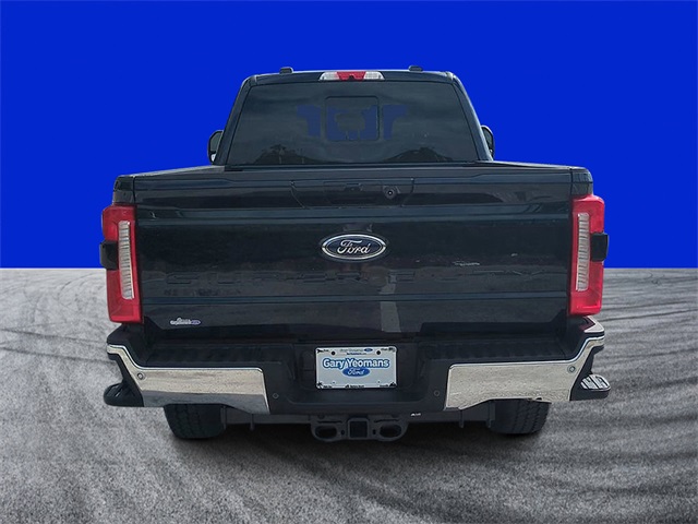 2025 Ford F-350 Lariat photo 4