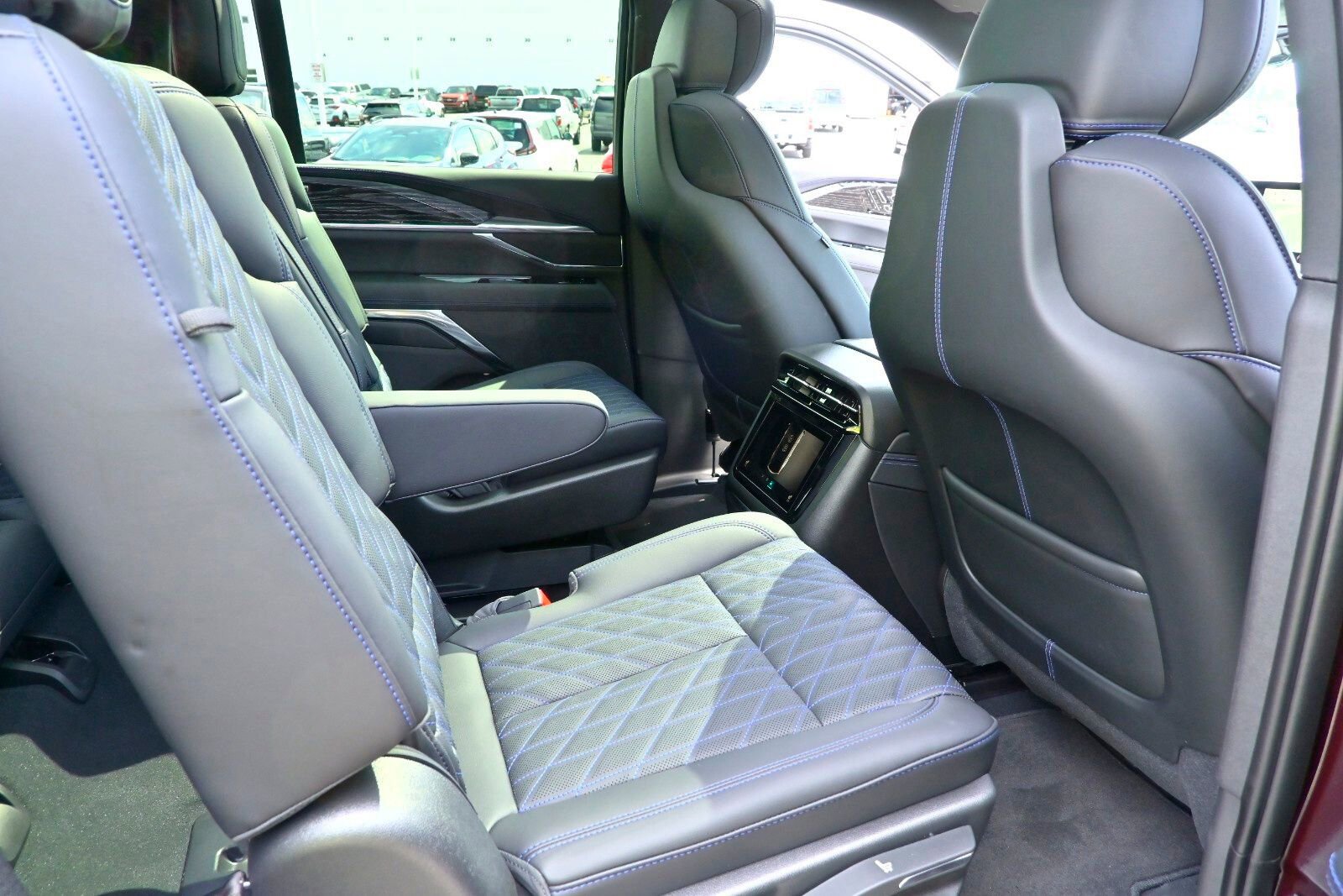 2025 Cadillac Escalade IQ Sport photo 24
