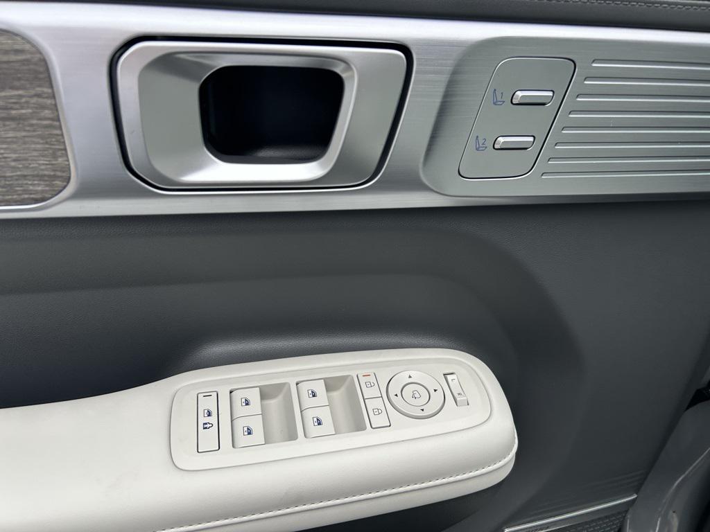 2026 Hyundai Santa Fe Calligraphy photo 7