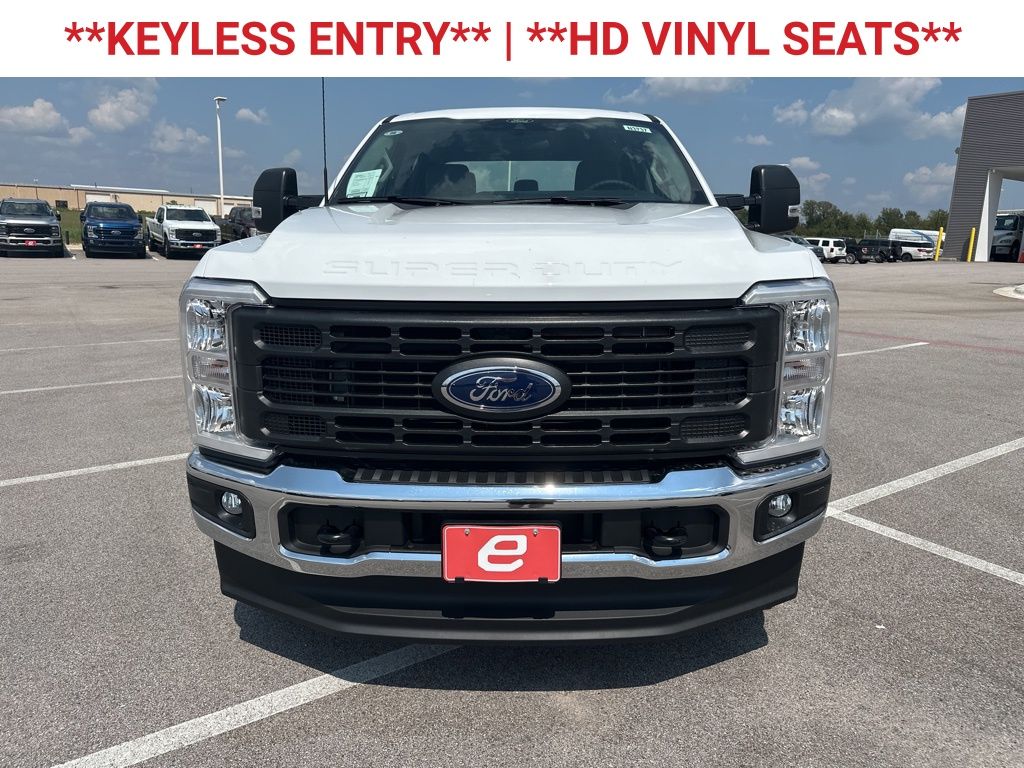 2026 Ford F-250 photo 3