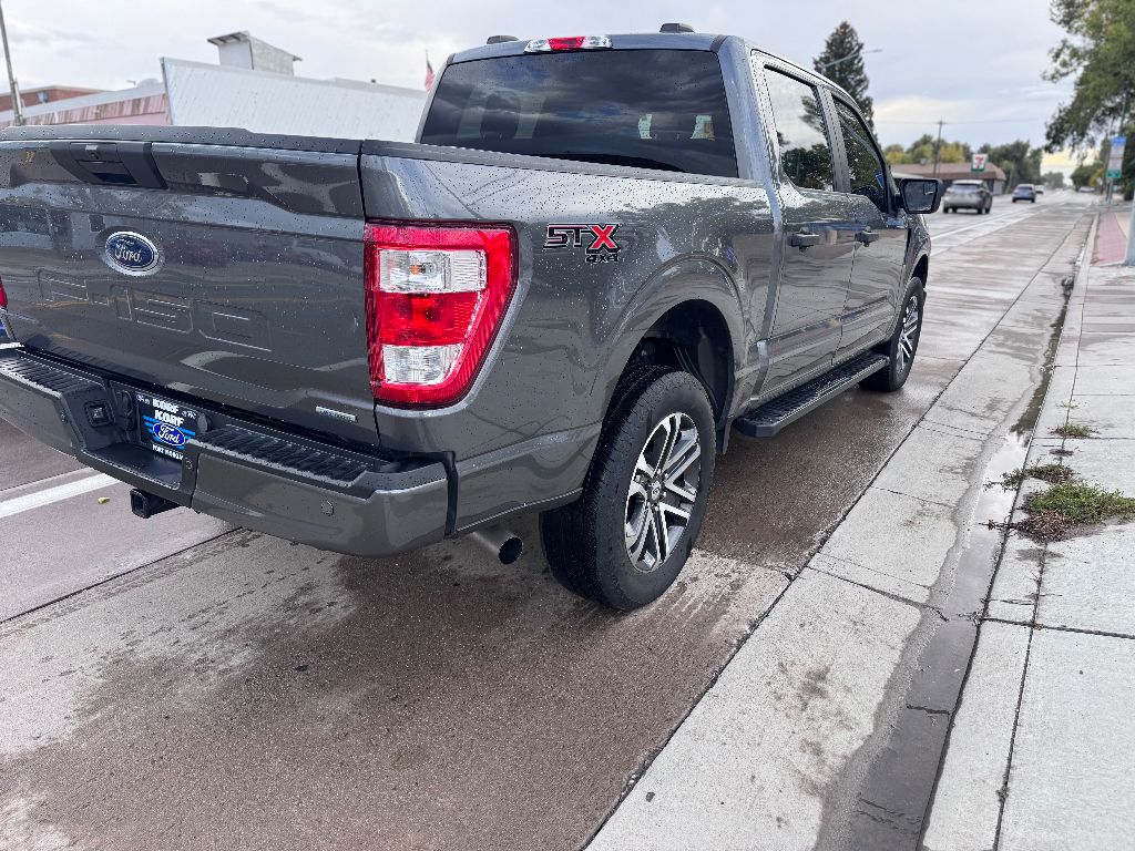 2023 Ford F-150 XL photo 4