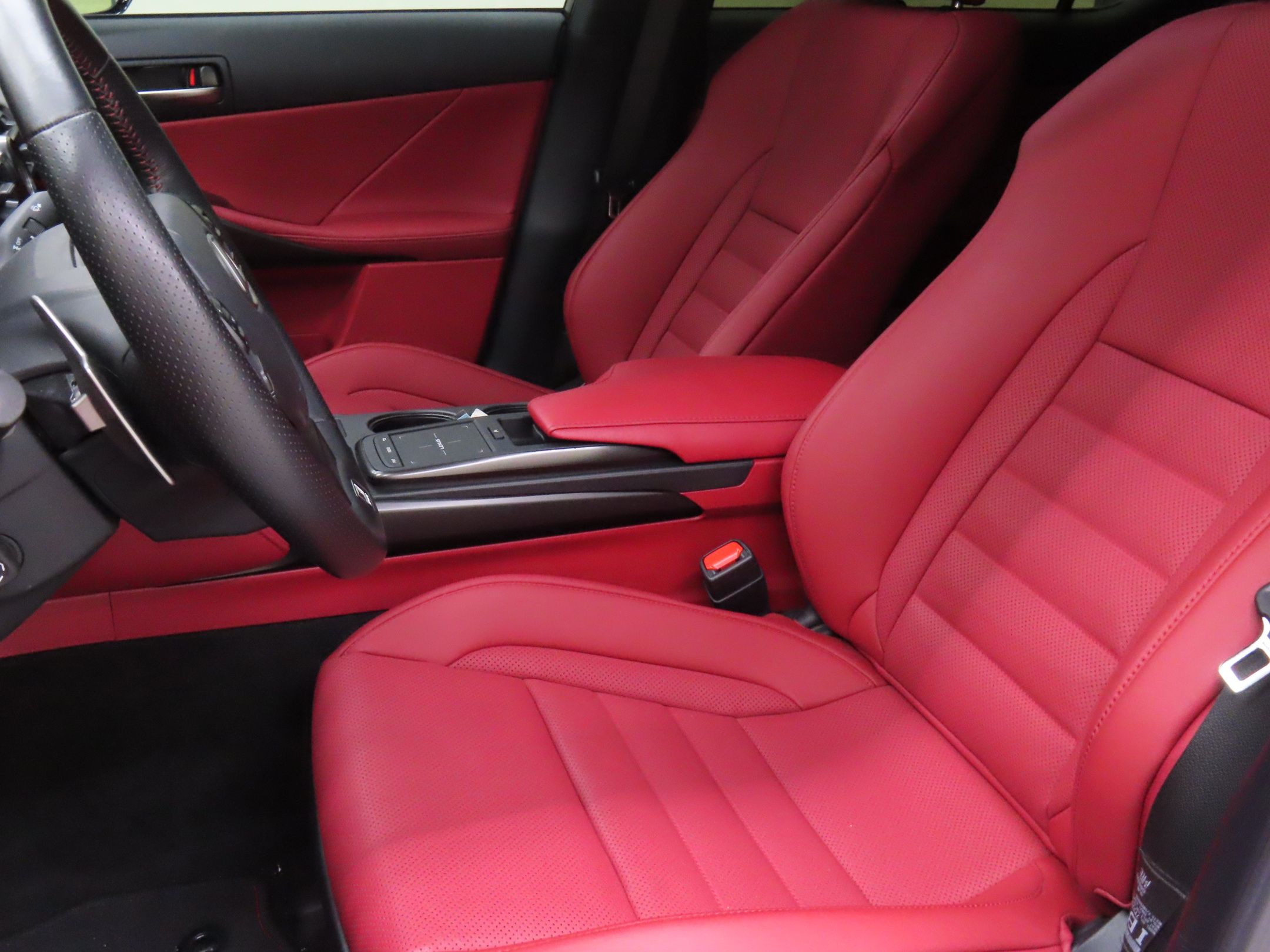 2023 Lexus IS 500 F SPORT Performance photo 10