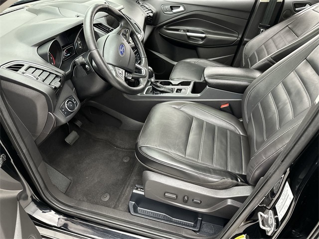 2017 Ford Escape Titanium photo 3