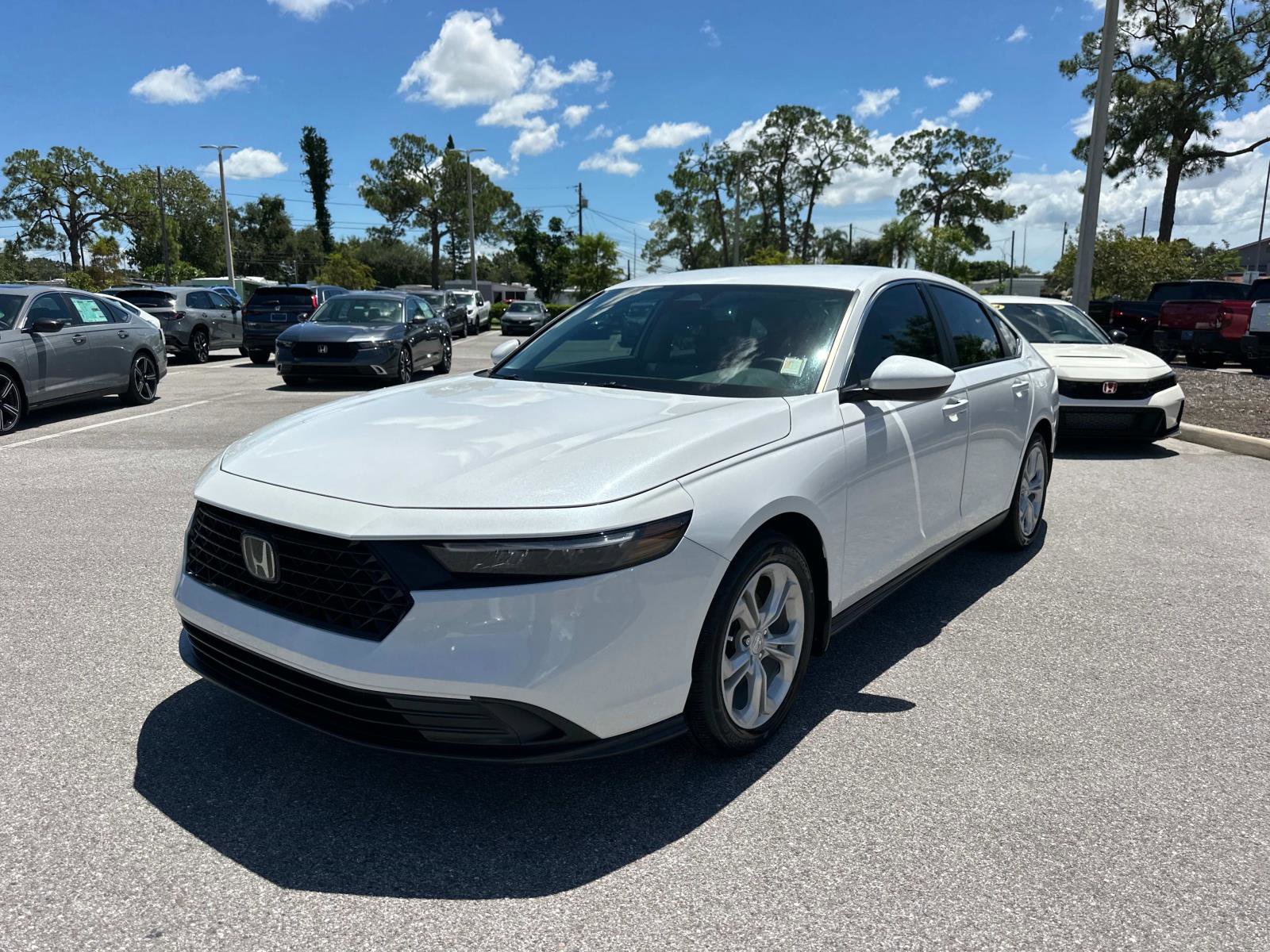 2023 Honda Accord LX photo 6