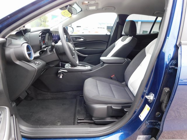 2024 Chevrolet Trax LS photo 12