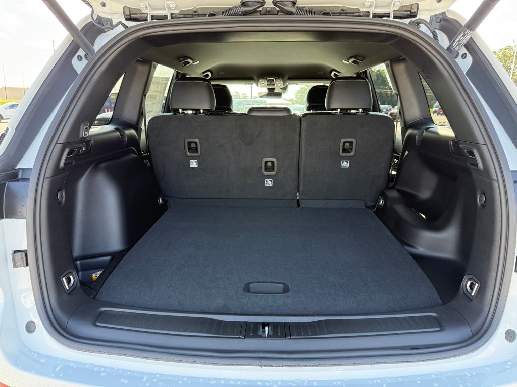 2025 Jeep Grand Cherokee Altitude photo 21