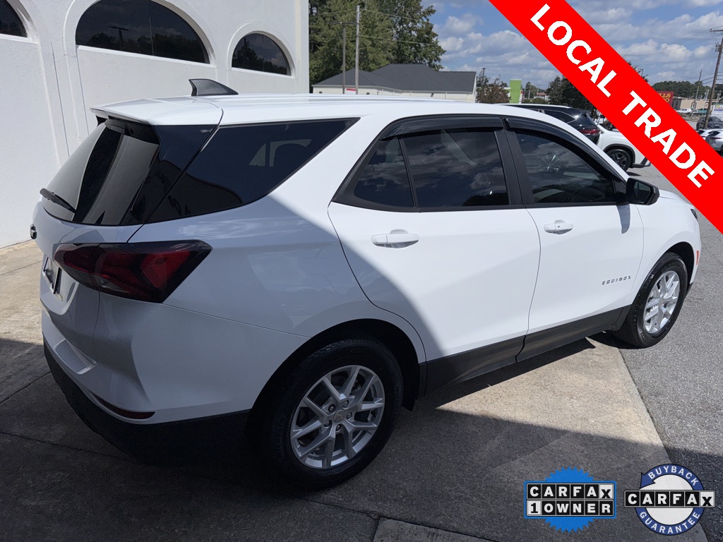 2023 Chevrolet Equinox LS photo 3
