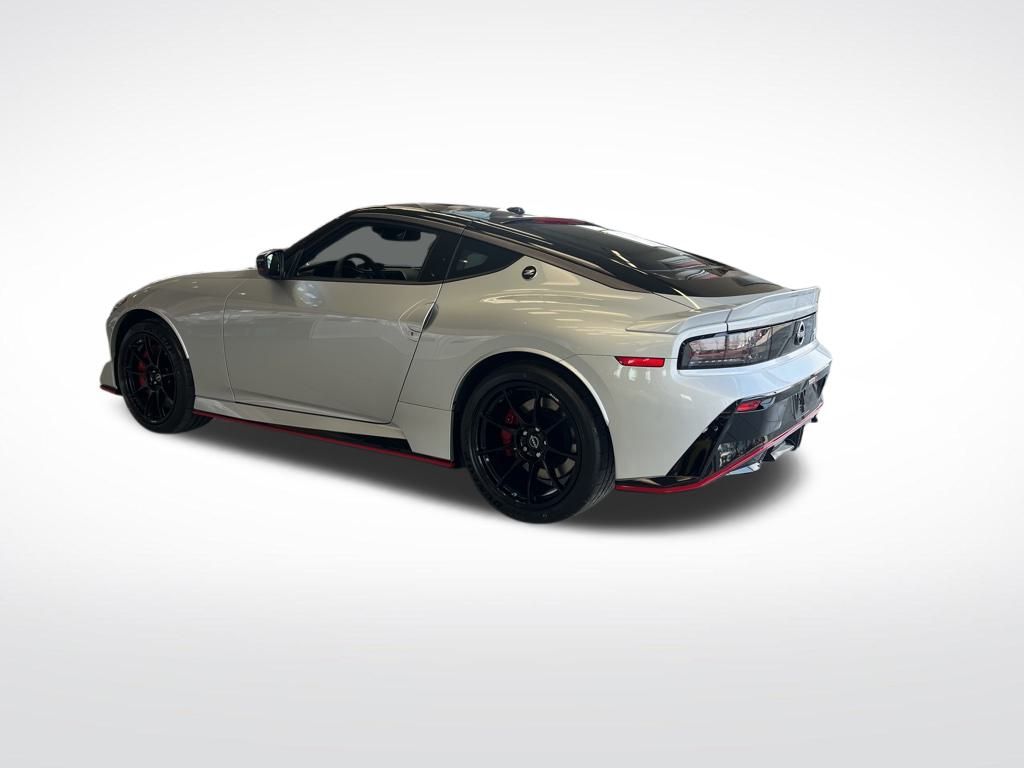 2024 Nissan Z Nismo photo 2