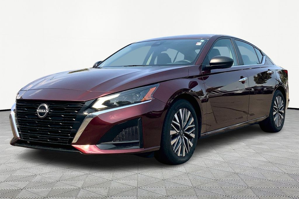 2024 Nissan Altima 2.5 SV photo 3