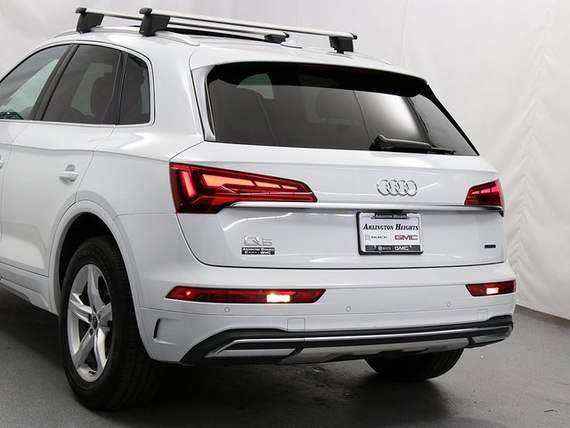 2021 Audi Q5 Premium photo 2
