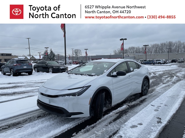 2026 Toyota Prius LE's photo