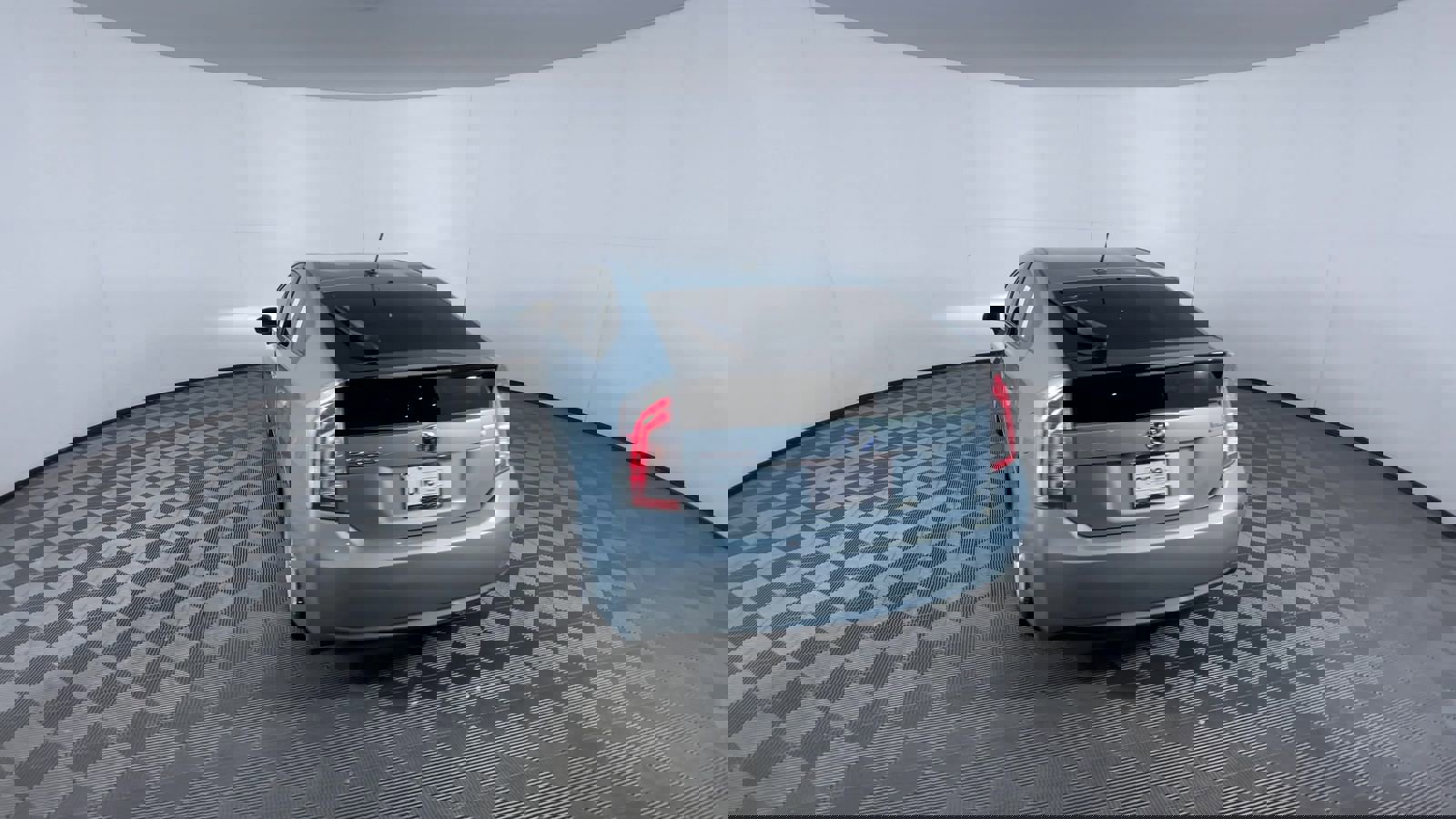 2015 Toyota Prius Four photo 7