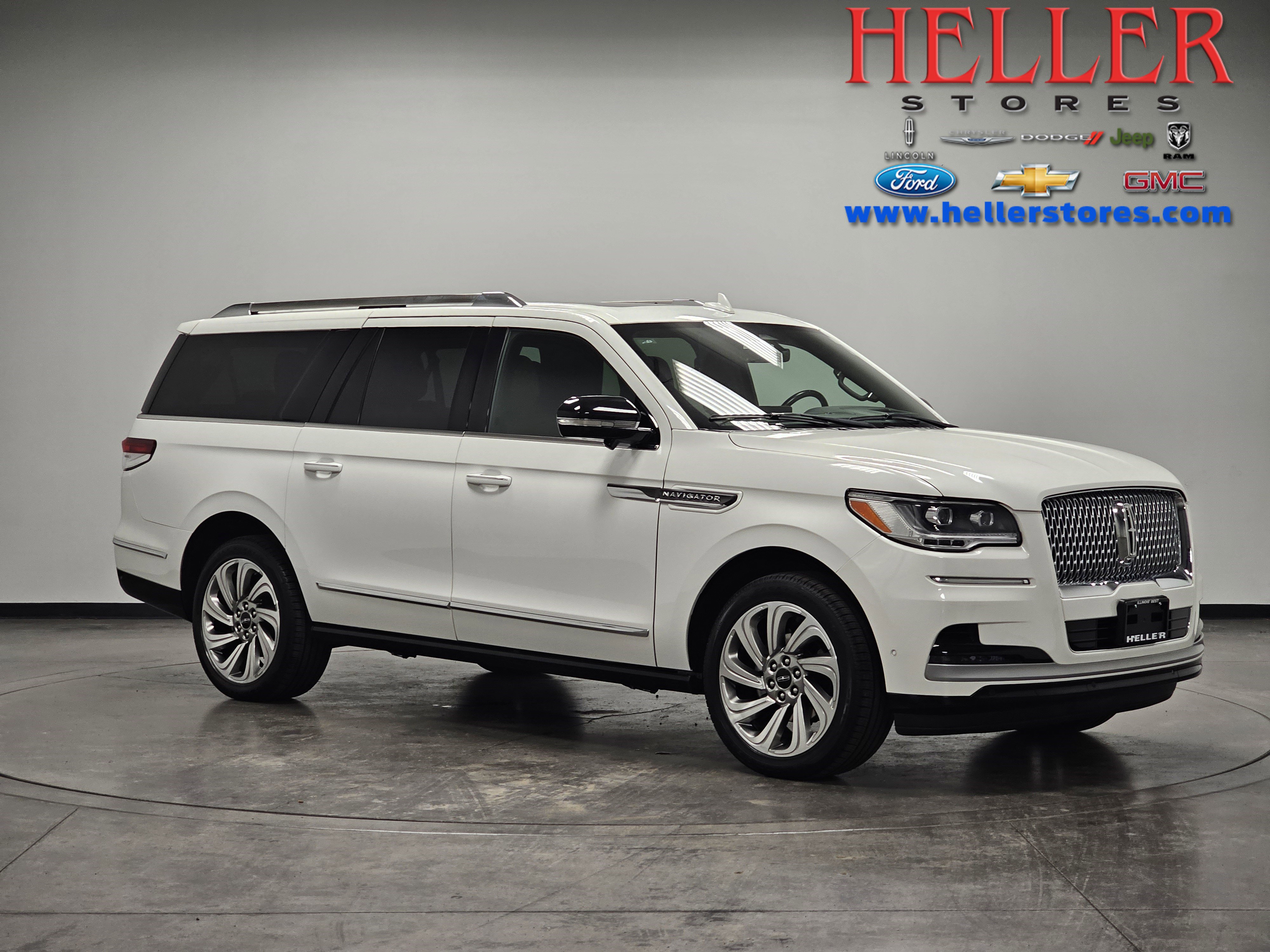 2023 Lincoln Navigator Reserve L's photo