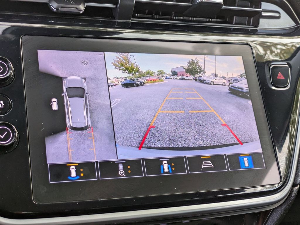 2022 Chevrolet Bolt EUV Premier photo 17